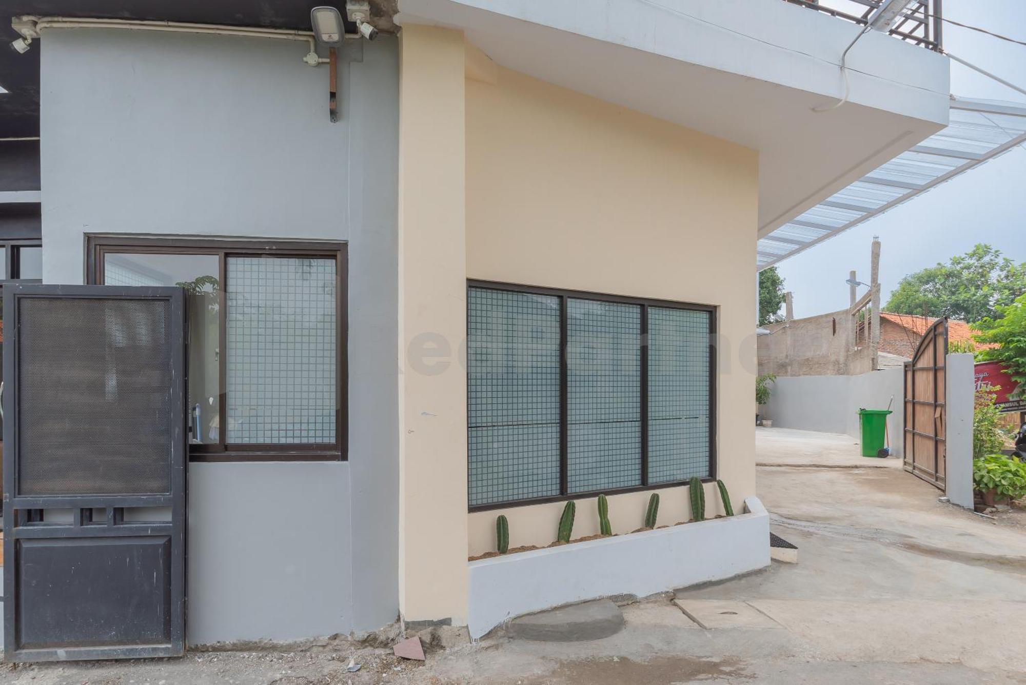 Rumah Panda Guesthouse Redpartner Tangkil  Экстерьер фото